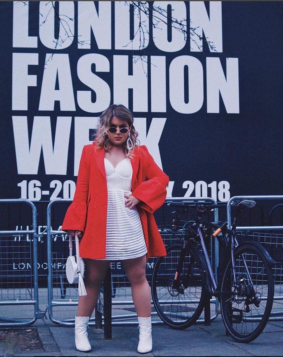 A produtora de moda e influencer Domenique Heidy